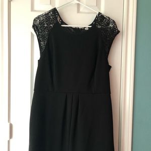 Black short sleeve dress
